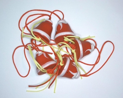 Gelukspoppetjes Kerstbel rood/wit  5 stuks